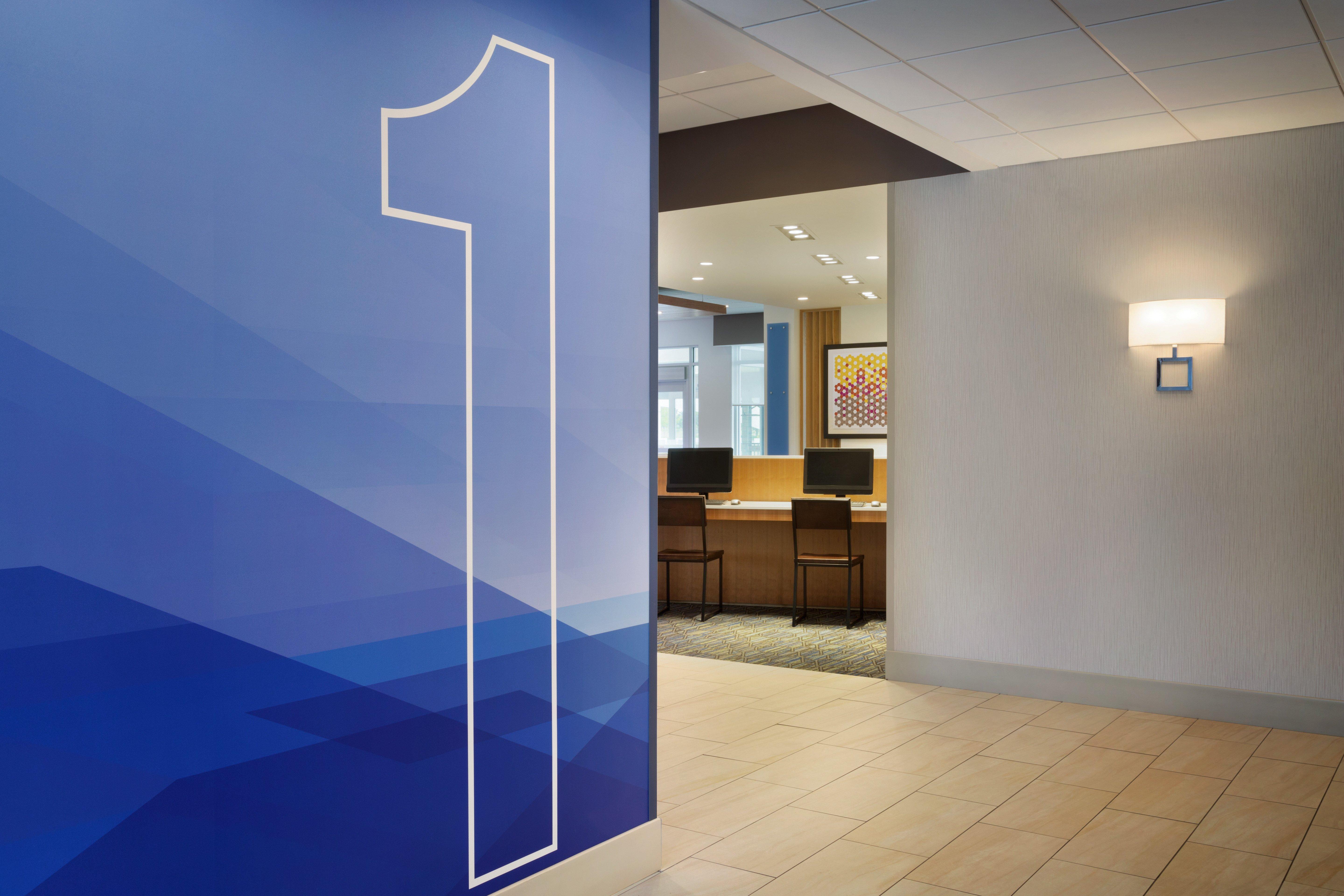 Holiday Inn Express & Suites Allen Park By Ihg Exterior photo